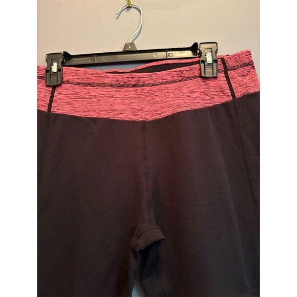 Be Inspired Women's Capri Leggings Black & Pink Size L Standard Activewear - Picture 2 of 8
